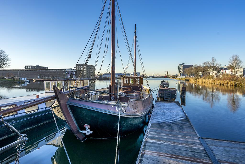 Asile Flottant Hotell Amsterdam Eksteriør bilde